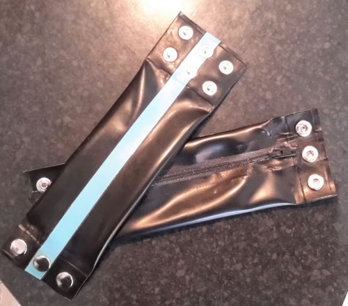 Rubber Wrist Wallet Light Blue Stripe